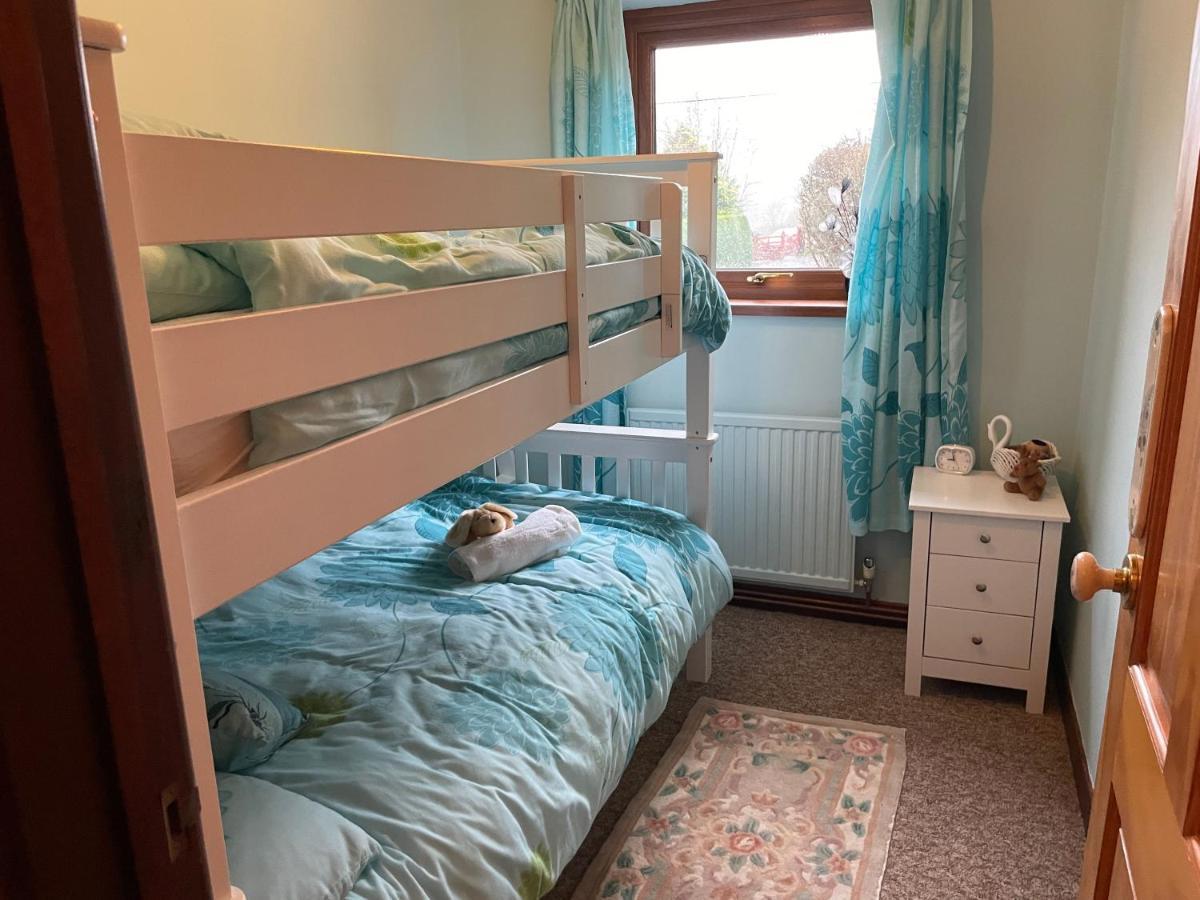 Dyffryn Taf - Spacious 3 Bedroom Bungalow Close To Amenities St Clears Buitenkant foto
